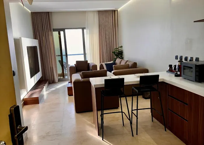 Damac Apartment شقة مع جاكوزي بإطلالة بحرية