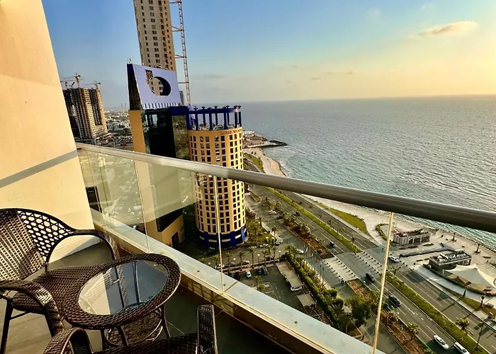 Damac Apartment شقة مع جاكوزي بإطلالة بحرية